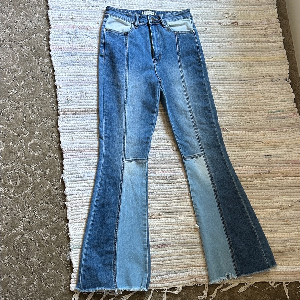 Women's Two-Tone Flare Jeans